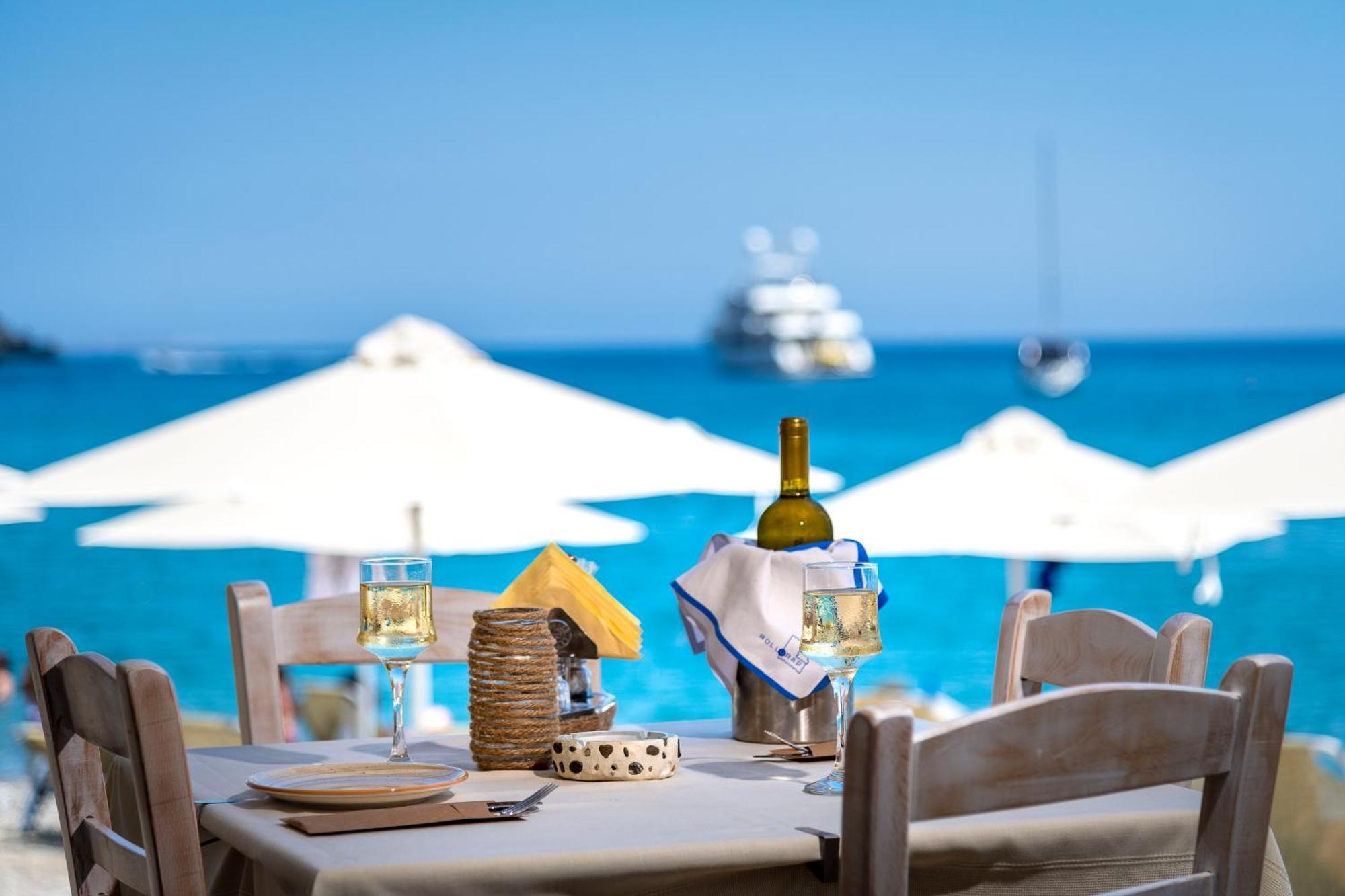 Parathinalos Beach House Livadi  Eksteriør billede